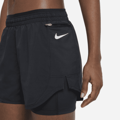 Nike Tempo Luxe 2-in-1-Laufshorts für Damen