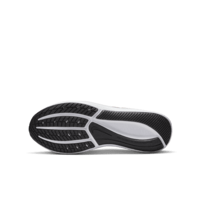 nike black star runner