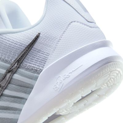 사브리나 3 '미 vs. 미' EP 농구화