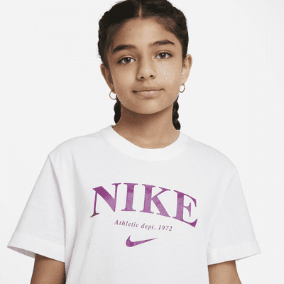 Nike Sportswear Big Kids' (Girls') T-Shirt. Nike JP