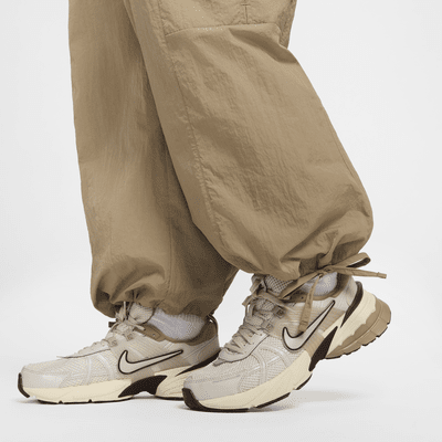 Nike Sportswear Women's High-Waisted Woven Cargo Trousers