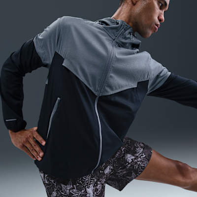 Shorts de correr Dri-FIT con estampado de 18 cm con forro de ropa interior para hombre Nike Stride