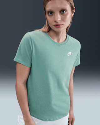 Женская футболка Nike Sportswear Club Essentials