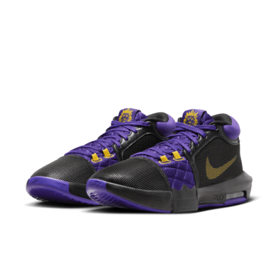 Calzado de básquetbol LeBron Witness 8