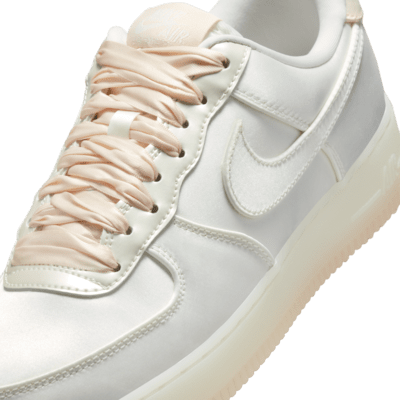 Nike Air Force 1 ’07 LV8 女鞋