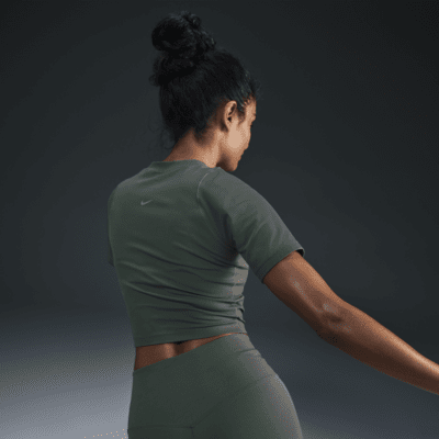 Haut à manches courtes Dri-FIT Nike Zenvy Rib pour femme