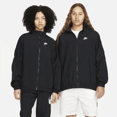 snap Bijwonen Fjord Veste tissée Nike Sportswear Essential Windrunner pour Femme. Nike LU