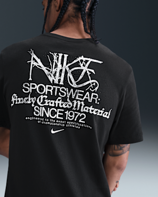 Женская футболка Nike Sportswear