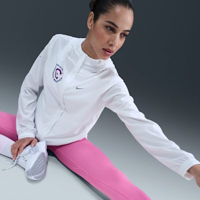 Chamarra de correr UV Repel para mujer Nike Swift