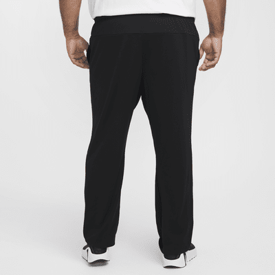 Pants Dri-FIT versátiles con dobladillo abierto para hombre Nike Totality