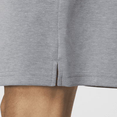 Shorts Dri-FIT de 18 cm sin forro con protección UV versátiles para hombre Nike Primary