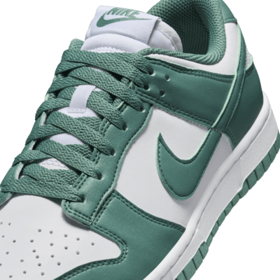 Chaussure Nike Dunk Low pour femme