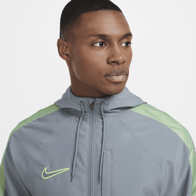 Veste de foot déperlante à capuche Nike Academy pour homme