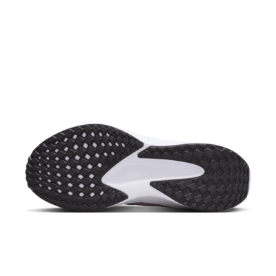 Tenis de correr en pavimento para mujer Nike Quest 6