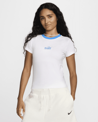 Женские  Nike Sportswear Chill Knit Slim Cropped Tee