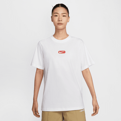 Nike Sportswear Club Women's Short-Sleeve T-Shirt