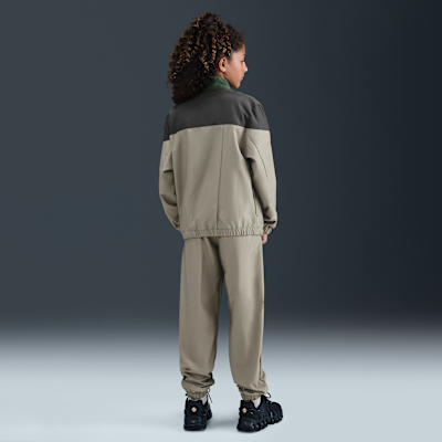 Dres z tkaniny dla dużych dzieci Nike Sportswear