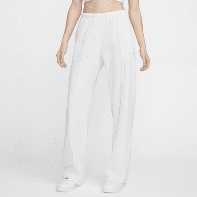 Pants de entrenamiento de French Terry de tiro medio con dobladillo abierto para mujer Nike Sportswear Chill Terry