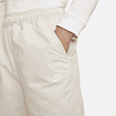 Nike Club Men's Woven Straight Leg Trousers