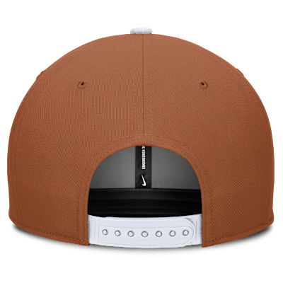 Gorra universitaria Nike Dri-FIT ajustable para hombre Texas Legacy Script