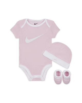 Детские ботинки Nike Baby (0-6M) Bodysuit, Hat and Booties Box Set