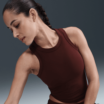 Nike One Fitted Women's Dri-FIT Cropped Tank Top