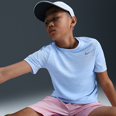 Nike Dri-FIT Miler Older Kids' (Boys') Training Top