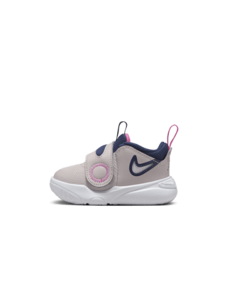 Детские кроссовки Nike Team Hustle D 11 Baby/Toddler