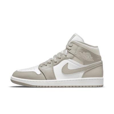 Air Jordan 1 Mid Schoenen. Nike BE