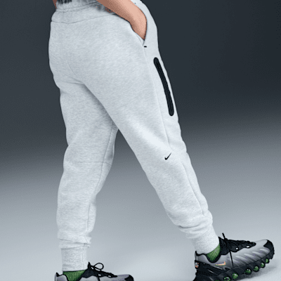 Nike Sportswear Tech Fleece Girls' Joggers (Extended Size)