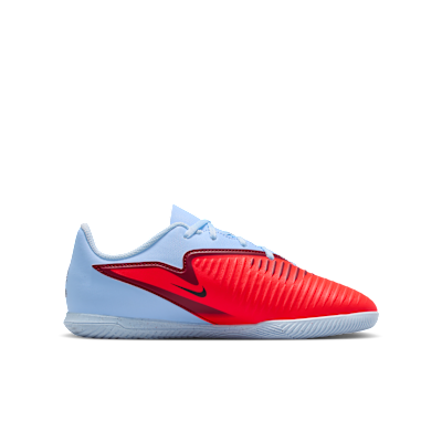 Nike Jr. Phantom 6 Low Club Big Kids' Indoor/Court Soccer Shoes