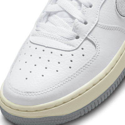 Nike Air Force 1 LV8 3 Older Kids' Shoes