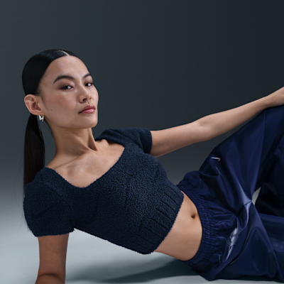 Nike Sportswear Phoenix Cozy Bouclé Women's Short-Sleeve Cropped Knit Top