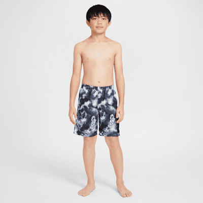 Traje de baño tipo shorts cargo con forro interior de 18 cm Nike Swim Voyage para niños talla grande