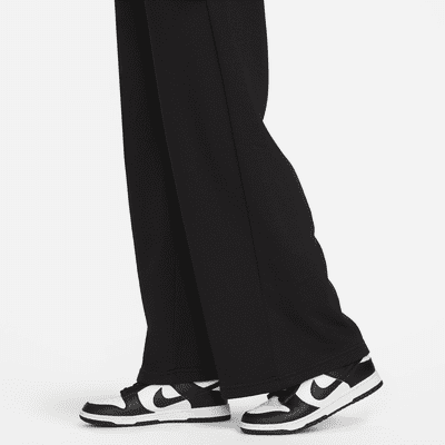 Pants de entrenamiento de piernas anchas de tiro medio para mujer Nike Sportswear Club Fleece