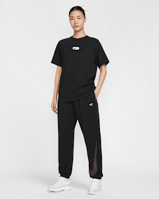 Nike Sportswear Club