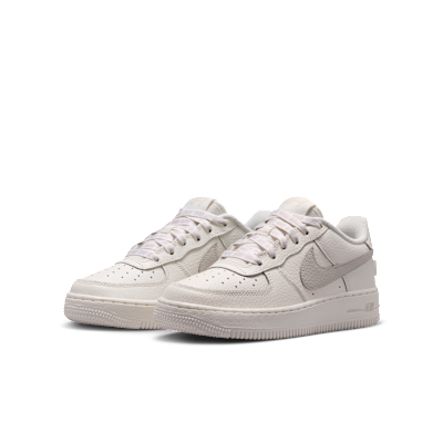 Nike Air Force 1 Low Older Kids' Shoes