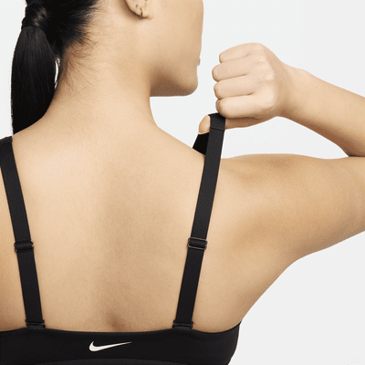 Brassière de sport rembourrée à maintien normal Nike Pro Indy Plunge pour femme