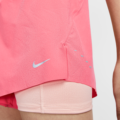 나이키 스위프트 여성 드라이 핏 미드라이즈 투인원 러닝 쇼츠