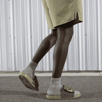 how to stretch nike slides