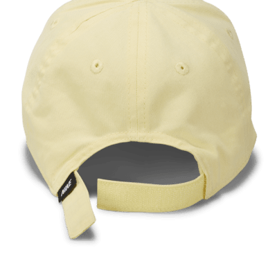 Gorra Futura con visera curva para niños talla pequeña Nike