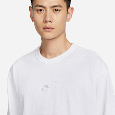 Nike Sportswear Premium Essentials Men's Long-Sleeve T-Shirt