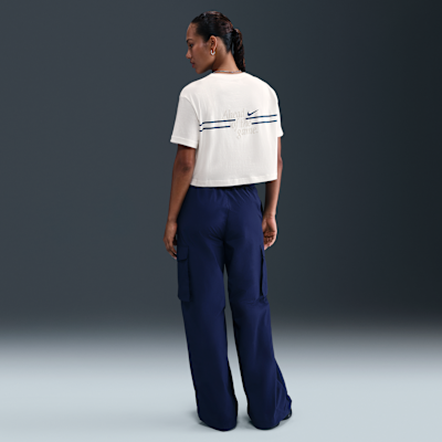 Nike Sportswear Club Women's Loose Cropped T-Shirt