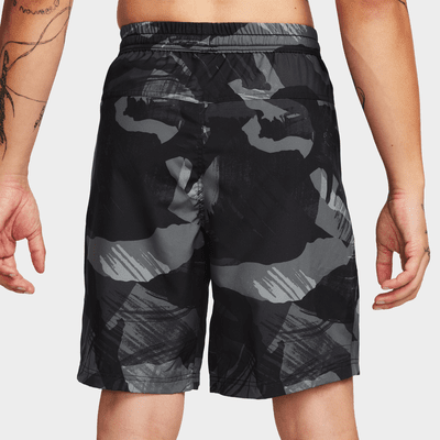 Shorts versátiles Dri-FIT de 23 cm sin forro para hombre Nike Form