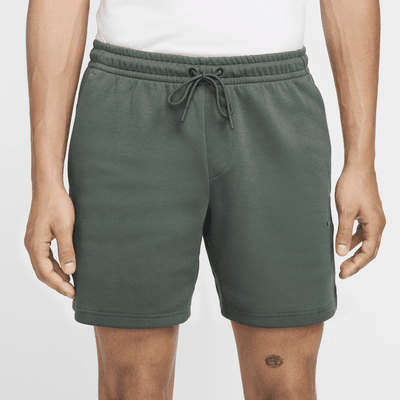 Shorts Dri-FIT de 18 cm sin forro con protección UV versátiles para hombre Nike Primary