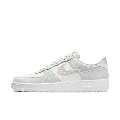 Nike Air Force 1 '07 LV8