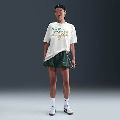 เสื้อยืดกราฟิกขนาดโอเวอร์ไซส์ผู้หญิง Nike Sportswear