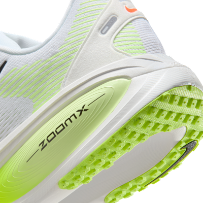 Nike Vomero 18 Straßenlaufschuh (Herren)