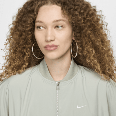 Chamarra bomber oversized para mujer Nike Sportswear Essential