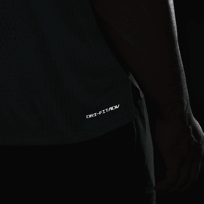 Pánské běžecké tričko Nike TechKnit Dri-FIT ADV s krátkým rukávem